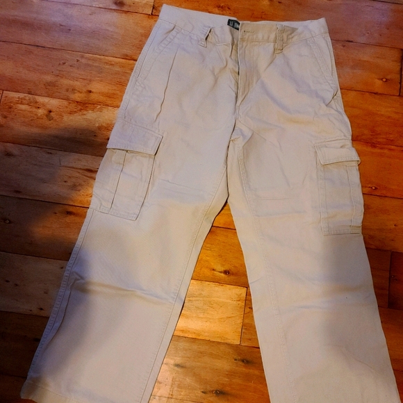 Old Navy Other - NWOT Old Navy cargo pants